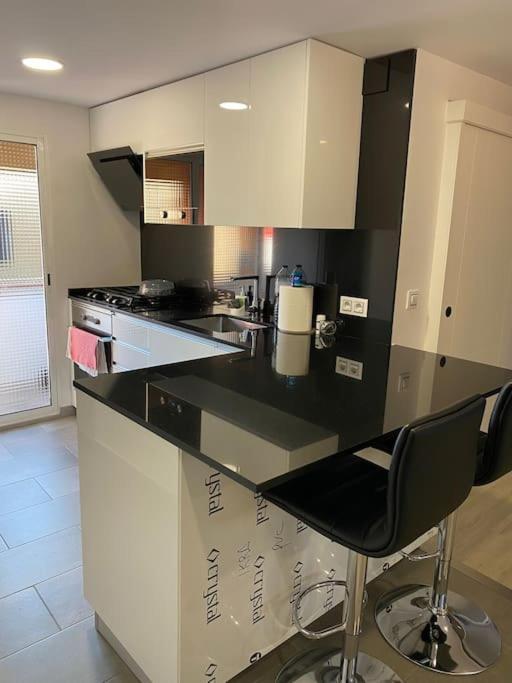 Habitaciones Bonitas Y Comodas Оспиталет де Лобрегат Екстериор снимка